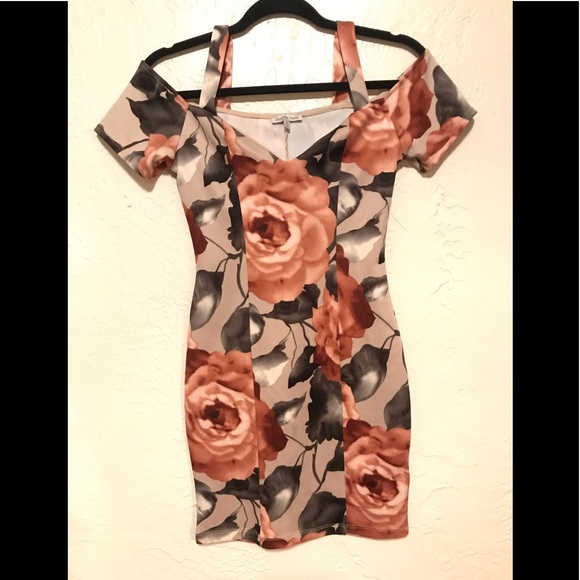 Dresses & Skirts - Tan Floral Retro Wiggle Bodycon Pencil Dress XS